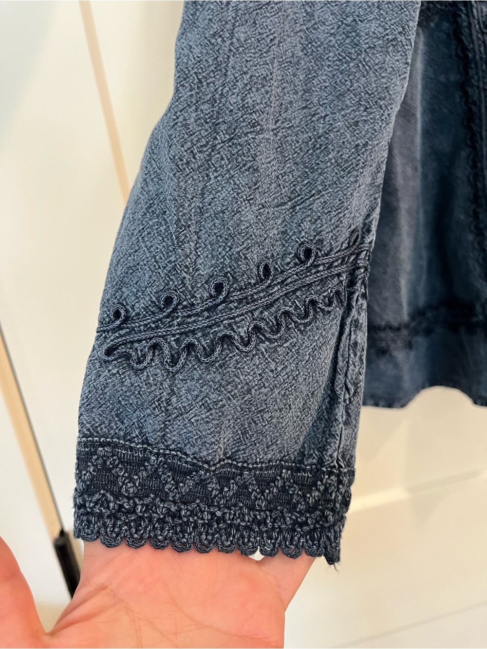 Caamano Y2K cotton embroidered blue peasant babydoll V neck Western Indie top L - Picture 2 of 12